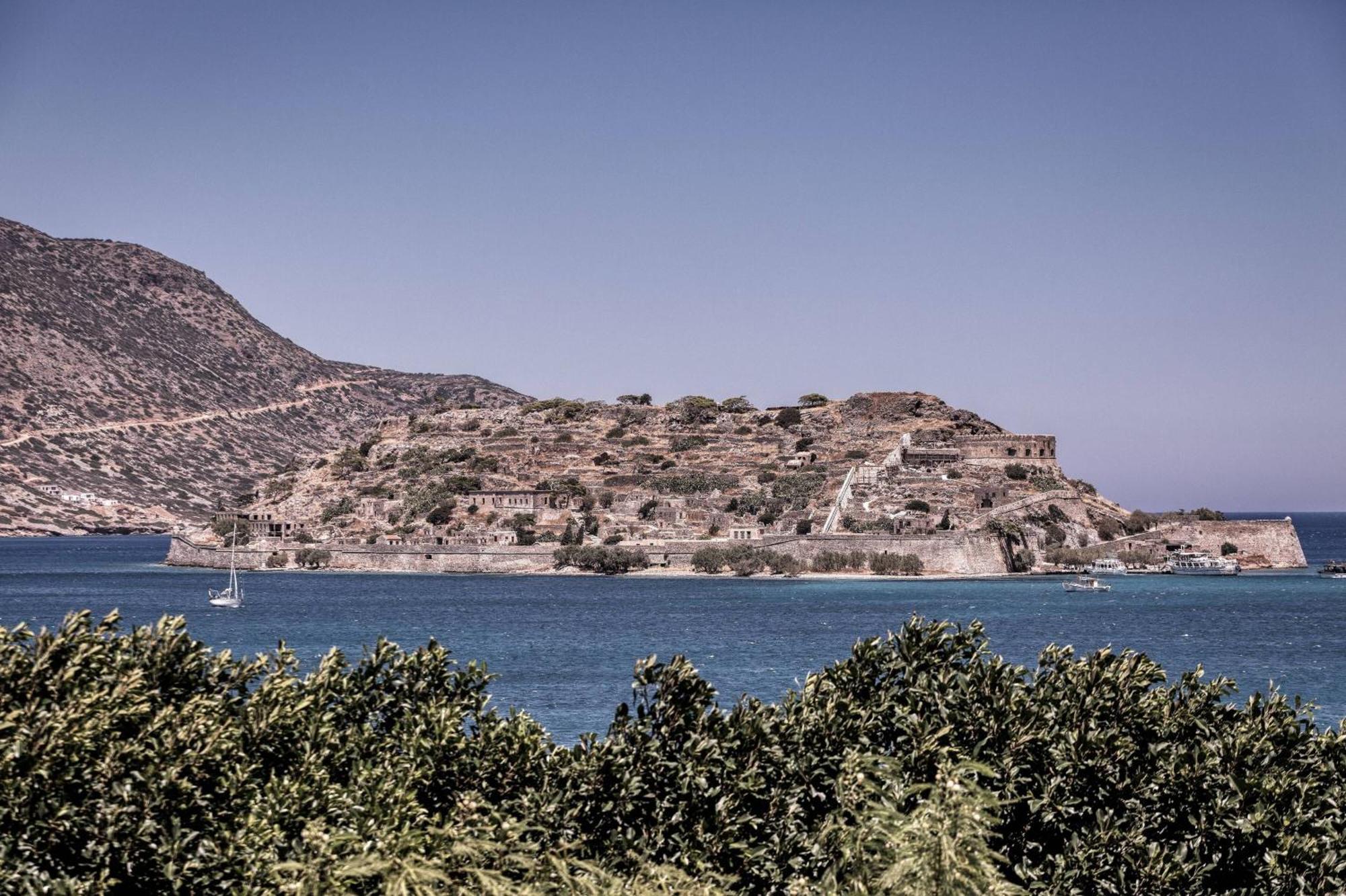 Complex Domes Of Elounda, Autograph Collection